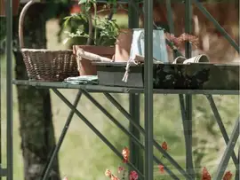 Royal Well | Tafel Kate IV Tuinkas | Groengrijs