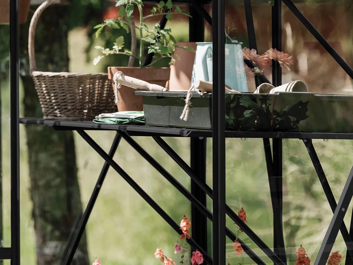 Royal Well | Tafel Kate V Tuinkas | Zwart